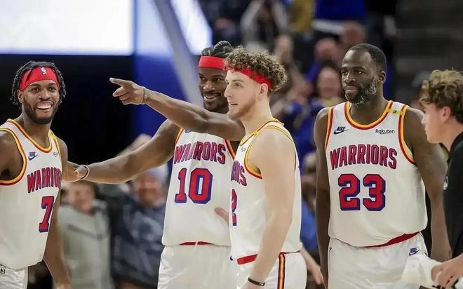 今晚罗马调整名单以备NBA总决赛，篮板制胜环节打磨，更衣室稳定，更衣室氛围转暖(今日nba2013总决赛第六场最后时刻观众走了)