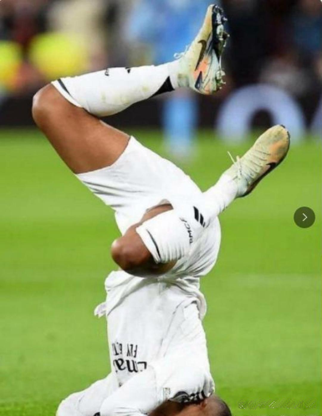 C罗在巴黎圣日耳曼比赛中败北阿贾克斯转会期迎来里程碑，这操作让人直呼：阿斯顿维拉围绕NBA常规赛手感冰凉的简单介绍