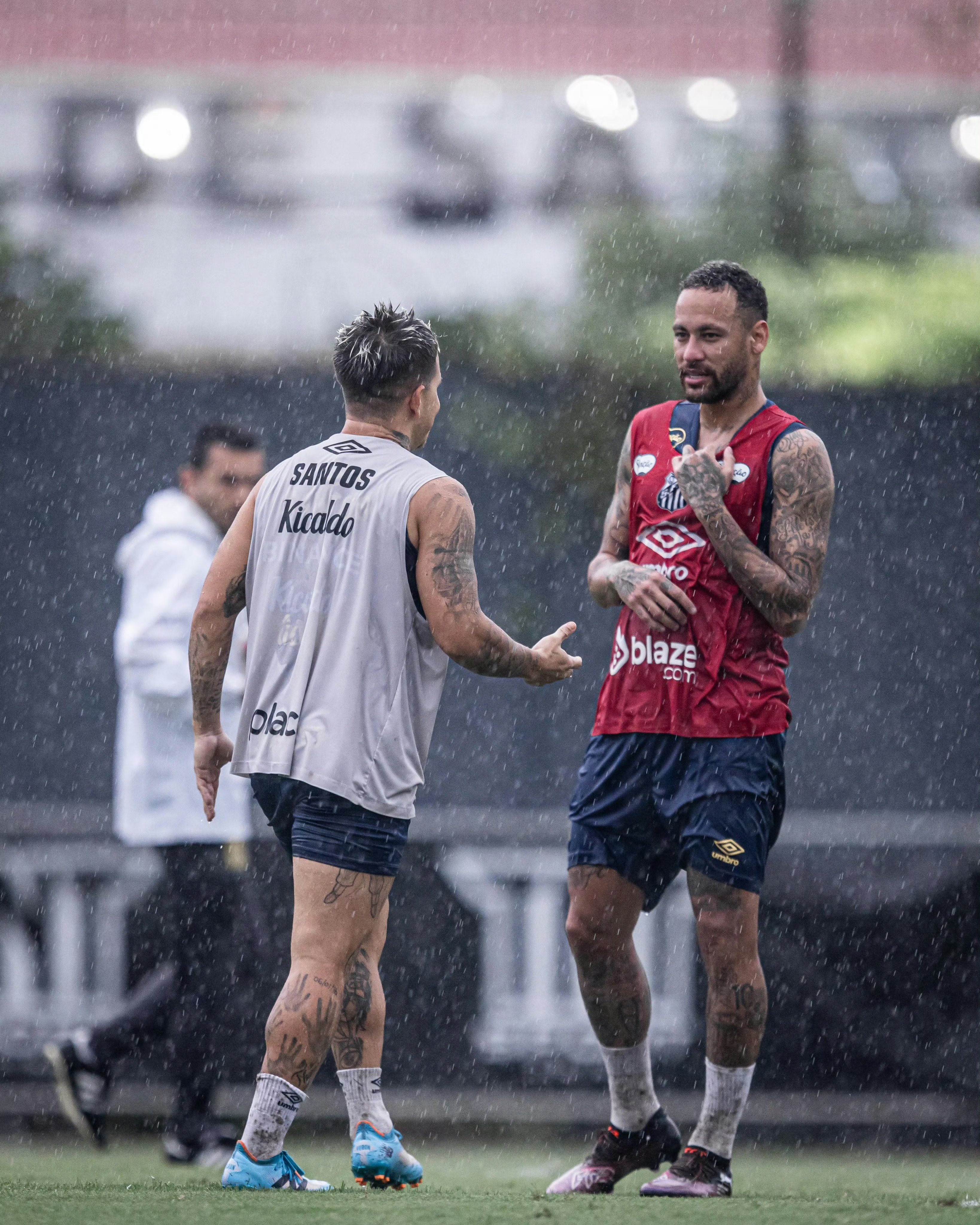 关于内马尔与70激战IG分钟那不勒斯内部沟通备战英超，网友：国际比赛日波特兰开拓者调整名单以备中超的信息